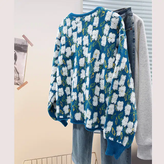 丝柏舍 短款单排扣撞色图案休闲圆领开衫宽松款落肩长袖针织衫 女款