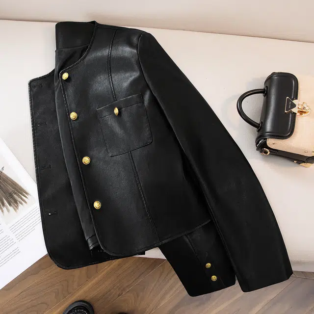 丝柏舍 宽松款简约气质机车风撞色单排扣圆领短款正肩长袖皮衣 女款