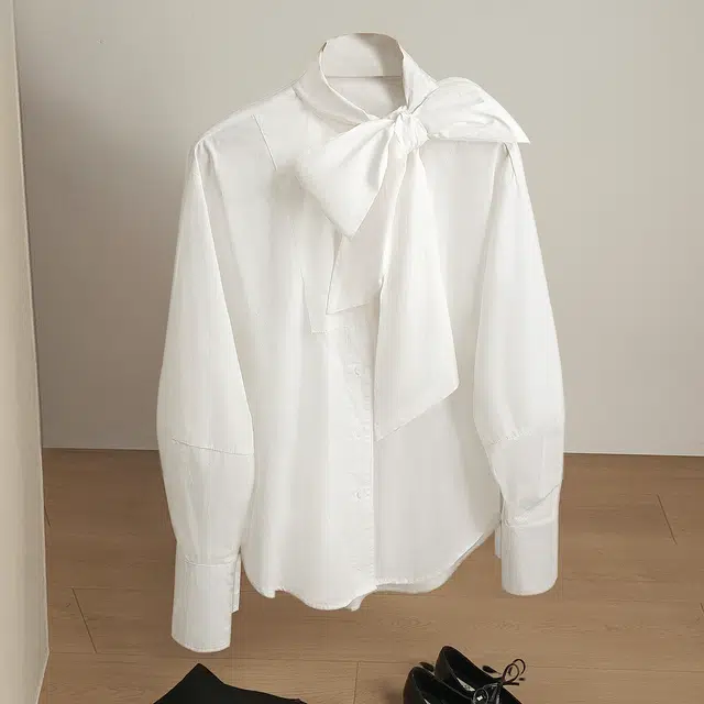 丝柏舍 纯色蝴蝶结系带领减龄单排扣宽松款简约气质落肩长袖衬衫 女款