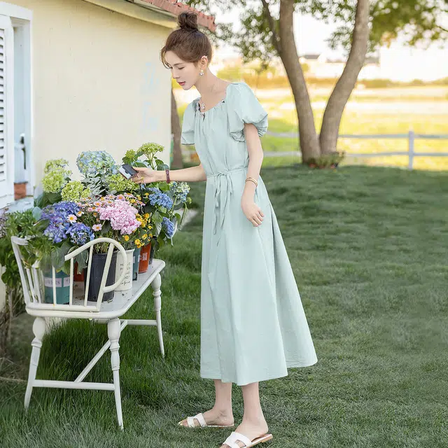 丝柏舍 小清新圆领泡泡袖气质短袖连衣裙 女款