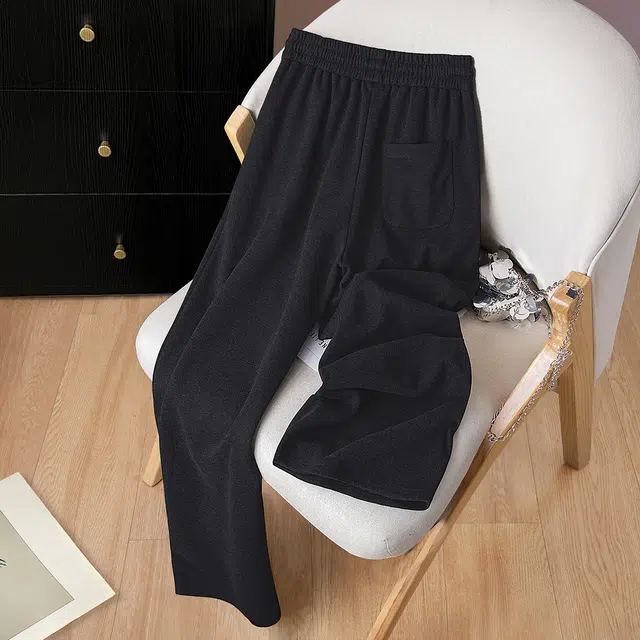 丝柏舍 松紧高腰抽绳长款运动风简约直筒遮肉纯色休闲裤 女款