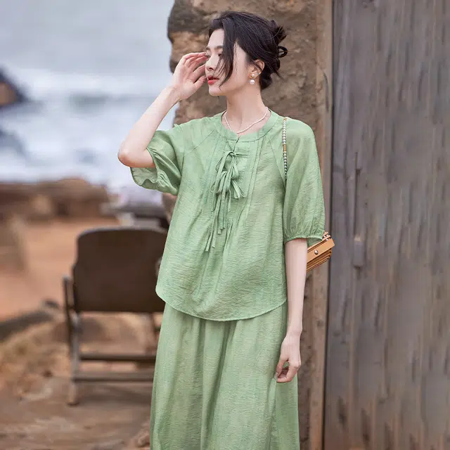 她池 复古清新淑女上衣简约半身裙裙装套装 女款