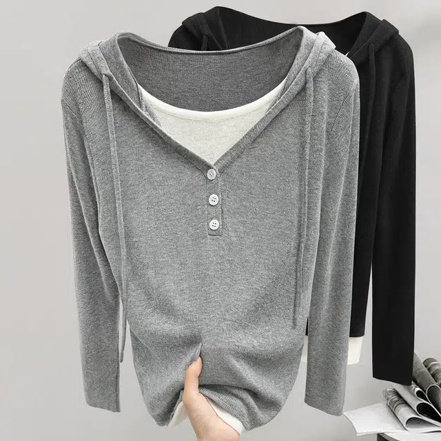 丝柏舍 修身连帽休闲撞色拼接假两件纽扣装饰套头正肩长袖针织衫 女款