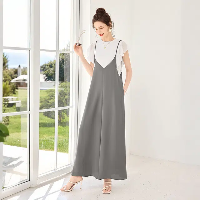 她池 上衣搭吊带裤两件套减龄背带裤休闲套装 女款