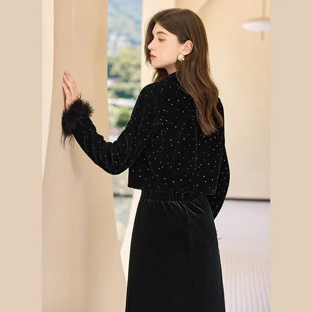 她池 重工烫银简约拼接短款西装领截短外套 女款 黑色