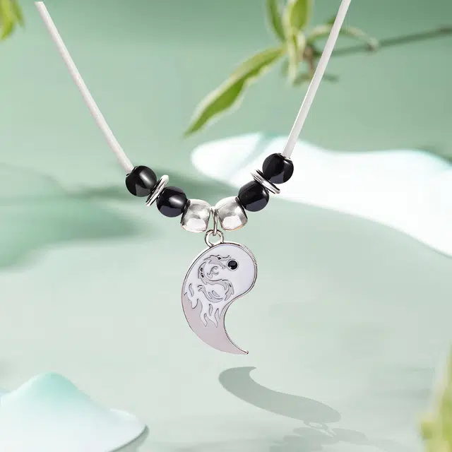 祝富礼 新中式龙凤呈祥生肖龙太极龙锁骨链  国潮八卦龙图腾 简约百搭挂坠 新年礼品 玛瑙 玉石手链 男女同款情侣款
