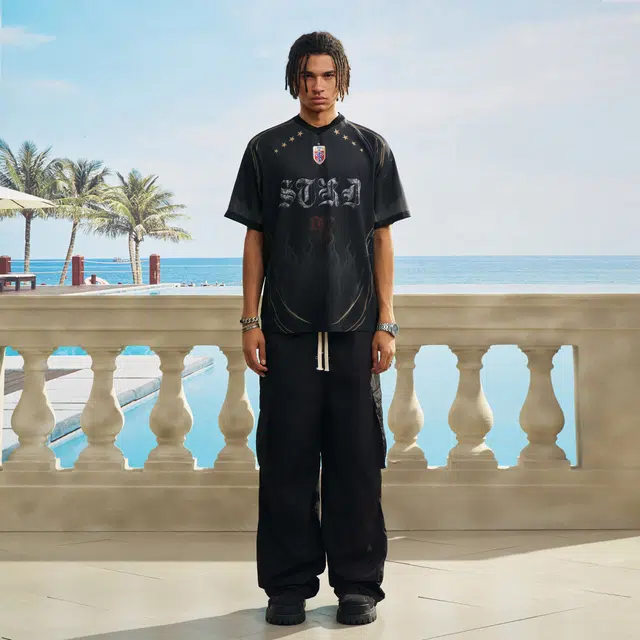 STK SMALL TOWN KID T