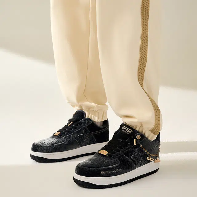 RIPSTAR SKBD Low Golden Armor in the Dark Night