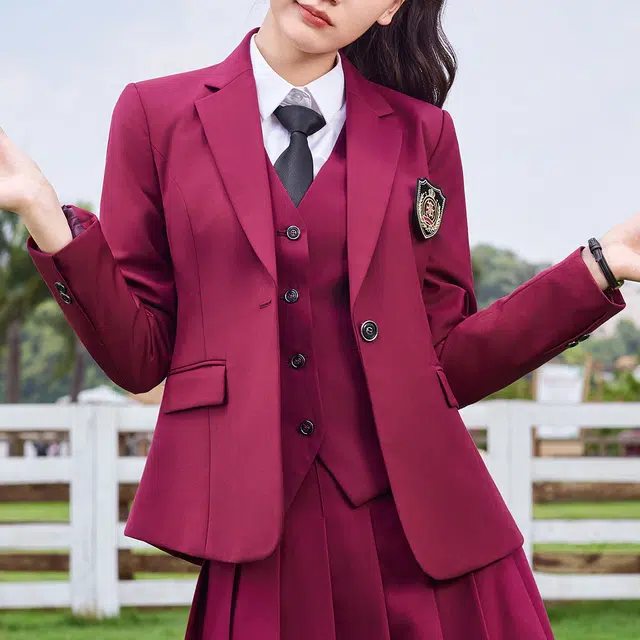 唐娜姿兰 纯色一粒扣西装 女款 酒红色