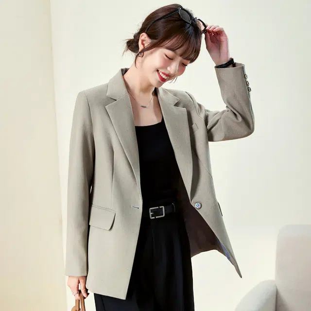 唐娜姿兰 高级感休闲正肩西服一粒扣长袖西装 女款
