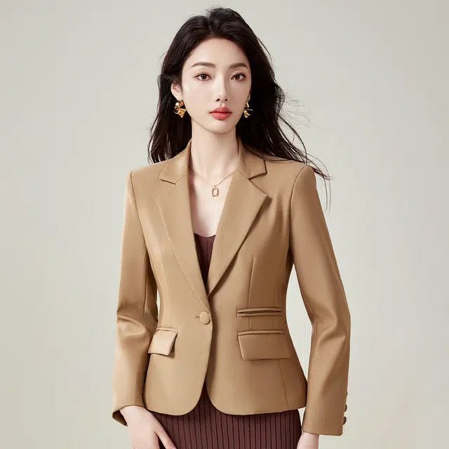 唐娜姿兰 纯色一粒扣短款修身西装 女款