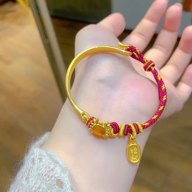 瑞诺 螃蟹编织红绳设计 足金 按克计价 黄金手链 女款