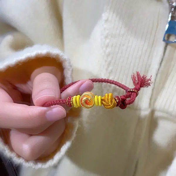999