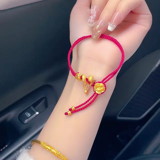 999