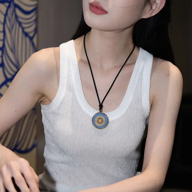 喃呢 藏式热贡手绘唐卡六字真言心经招财转运 新中式国风国潮旺福平安吉祥好运 合金 项链 男女同款情侣款
