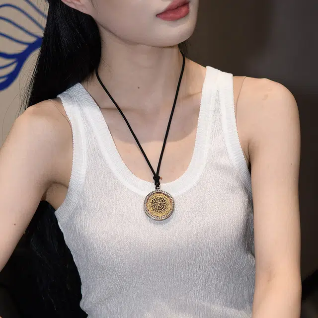 喃呢 藏式热贡手绘唐卡招财转运六字真言心经 新中式国风国潮旺福平安吉祥好运 合金 项链 男女同款情侣款