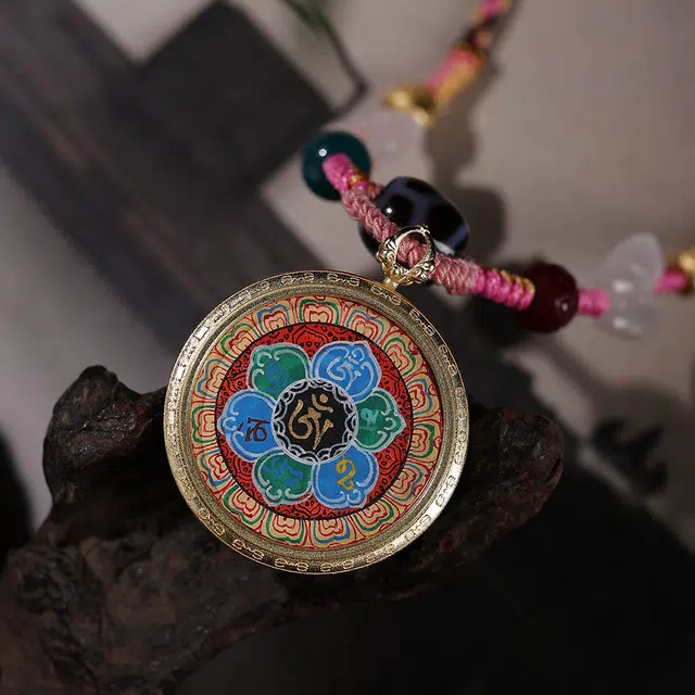 喃呢 藏式热贡手绘唐卡招财转运心经六字真言 新中式国风国潮旺福平安吉祥好运 铜合金 项链 男女同款情侣款