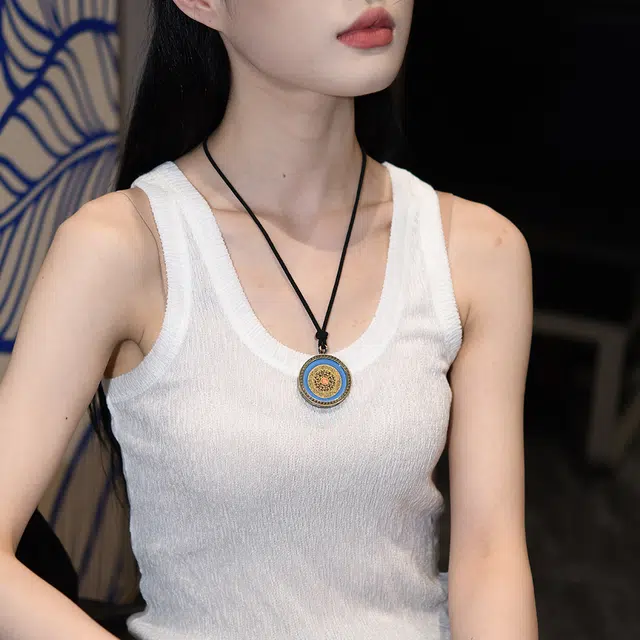 喃呢 藏式热贡手绘唐卡六字真言心经招财转运 新中式国风国潮旺福平安吉祥好运 合金 项链 男女同款情侣款