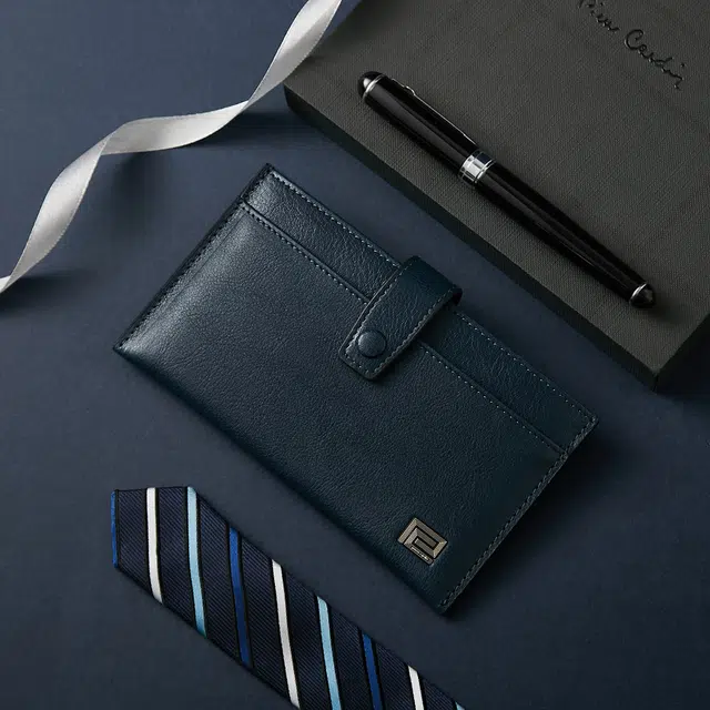 PIERRE CARDIN