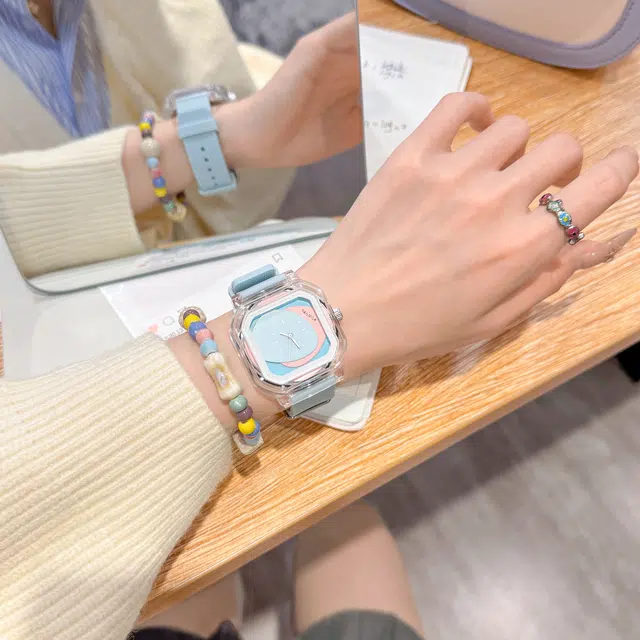 番米拉 多巴胺 石英机芯 硅胶表带 国表 女表 蓝色表盘