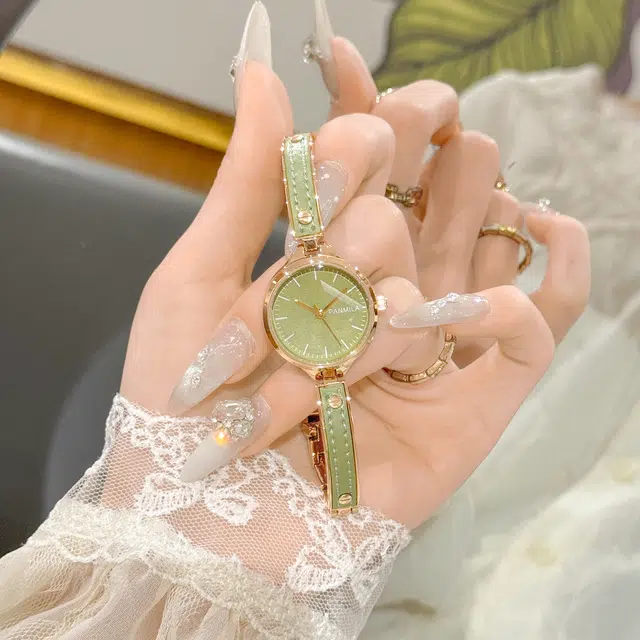番米拉 石英机芯 国表 女表 绿色表盘