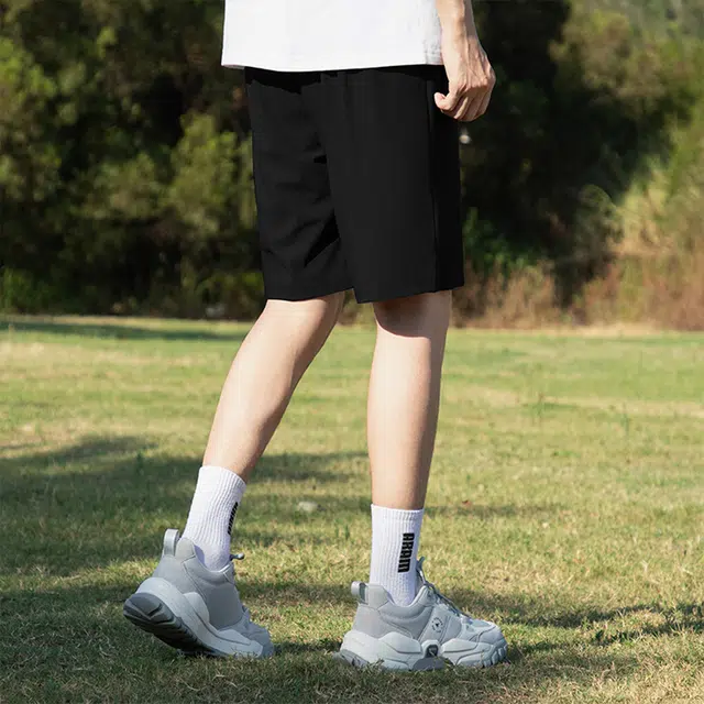 纳趣 字母纯色时尚百搭简约宽松五分休闲短裤 男款 黑色