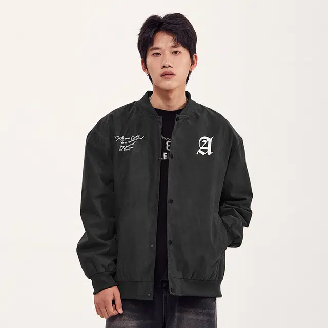 纳趣 美式哥特式字体麂皮宽松休闲棒球领夹克外套 男女同款