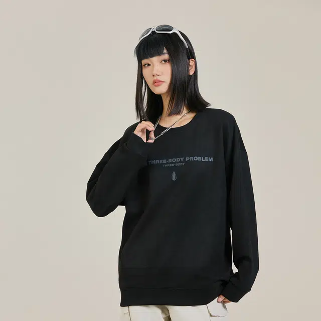 三体 简约基础款麂皮绒字母印花休闲宽松圆领套头纯色学生学院风高街潮牌街头时尚重磅保暖上衣长袖卫衣 男女同款
