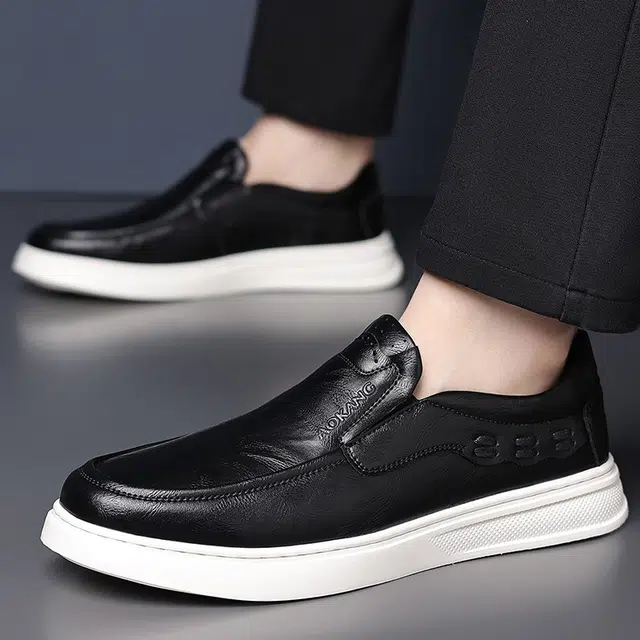 Aokang Low Top Sneakers