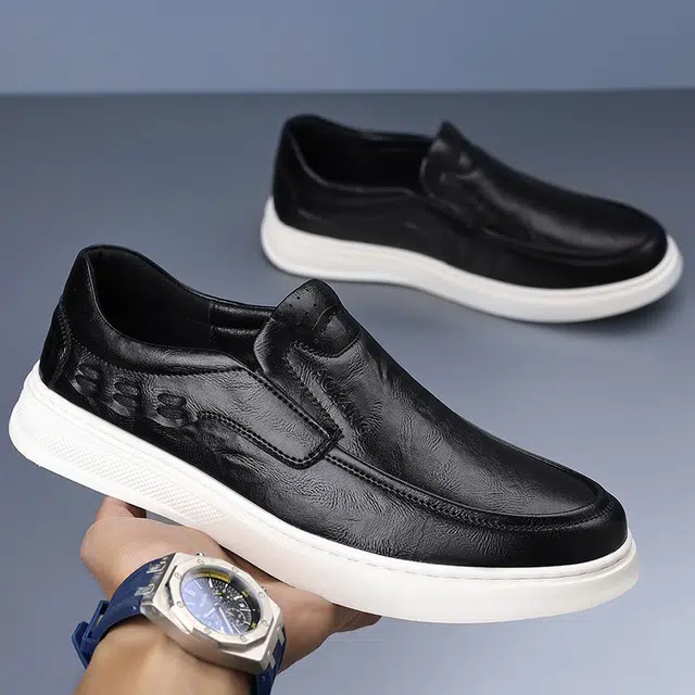Aokang Low Top Sneakers
