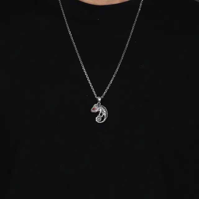 S925