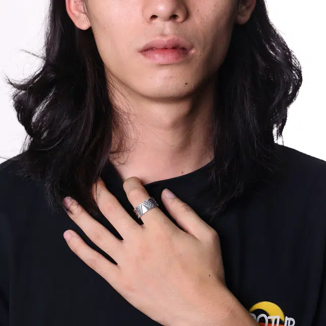 S925