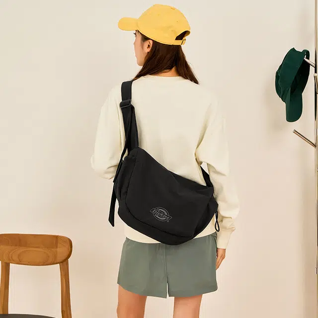 Dickies Crossbody Bag Black/Sand