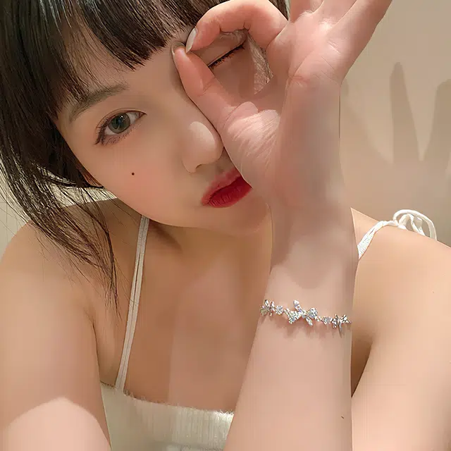 S925
