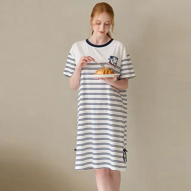 芬腾 薄款透气短袖条纹简约大码家居服睡裙 女款