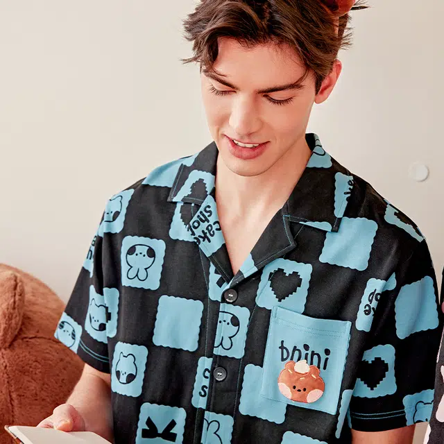 x LINE FRIENDS