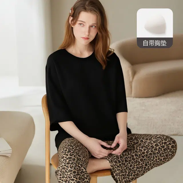 芬腾 女士春秋季纯棉带胸垫长袖时尚休闲豹纹加大码家居服睡衣套装 女款