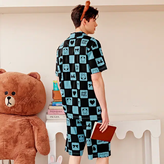 x LINE FRIENDS