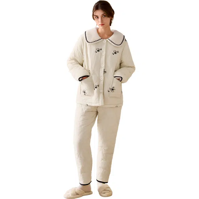 芬腾 保暖加绒抗静电舒适亲肤睡衣套装 女款 米白