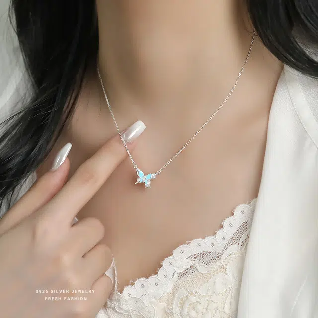 S925