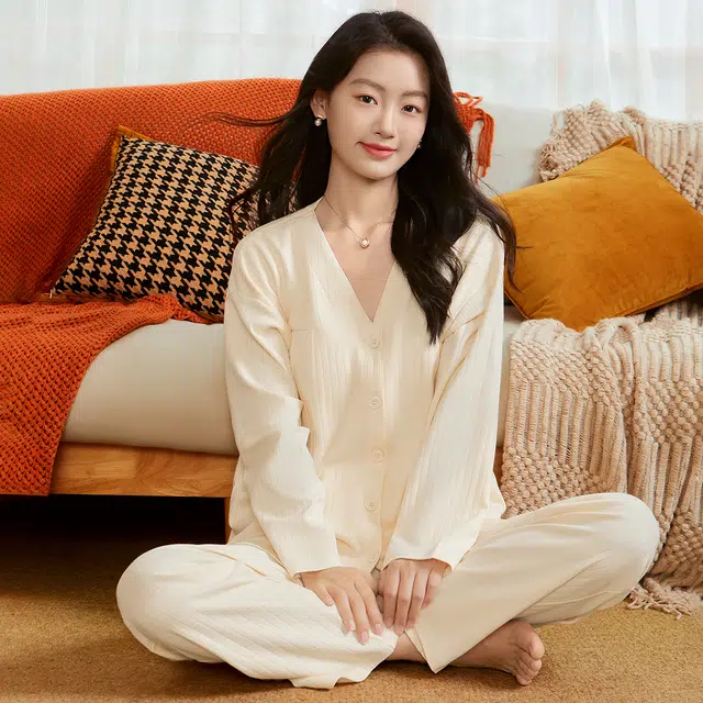润微 柔软舒适带胸垫春秋可外穿家居服睡衣套装 女款