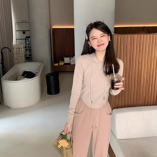 花栗鼠小姐 拼皮收腰微修身卫衣 女款
