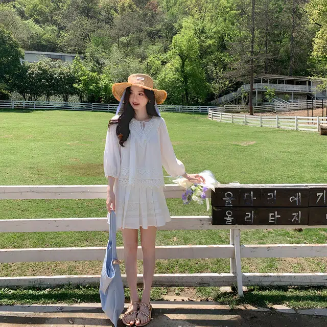 花栗鼠小姐 法式铃兰香 浪漫田园风圆领减龄荷叶边伞型蕾丝边娃娃衫防晒衬衫 女款 白