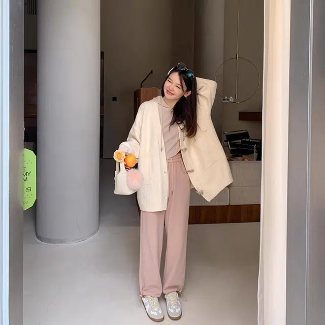 花栗鼠小姐 拼皮收腰微修身卫衣 女款