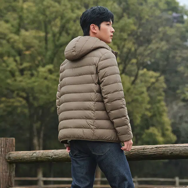 坦博尔 连帽短款轻薄保暖羽绒服 男款