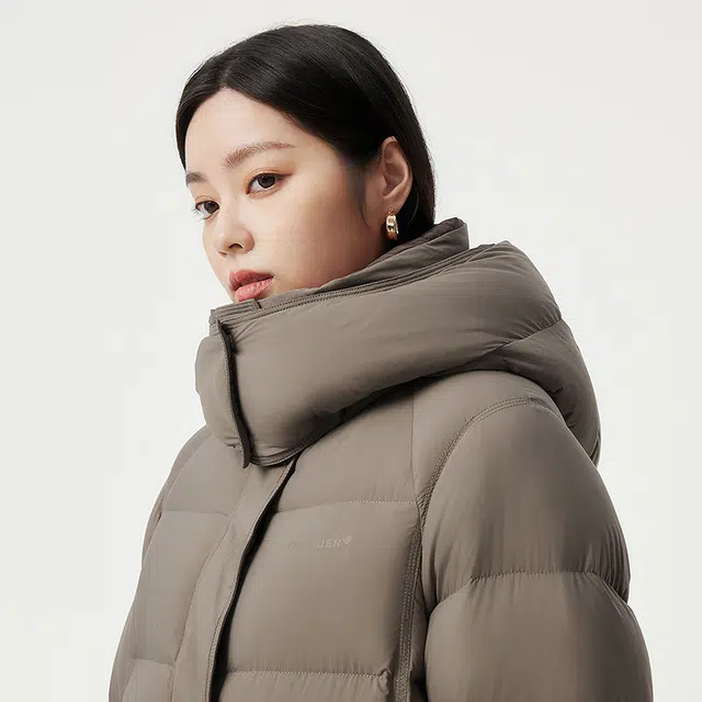坦博尔 时尚百搭休闲纯色保暖云朵吐司美拉德雅丹风羽绒服 女款