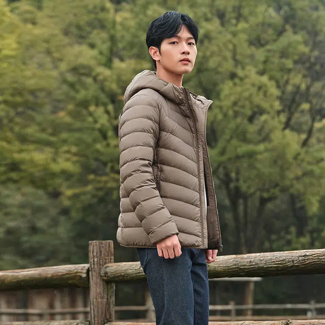 坦博尔 连帽短款轻薄保暖羽绒服 男款