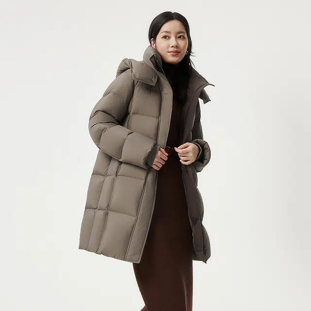 坦博尔 时尚百搭休闲纯色保暖云朵吐司美拉德雅丹风羽绒服 女款