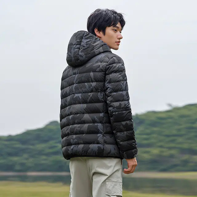 坦博尔 连帽短款轻薄保暖羽绒服 男款
