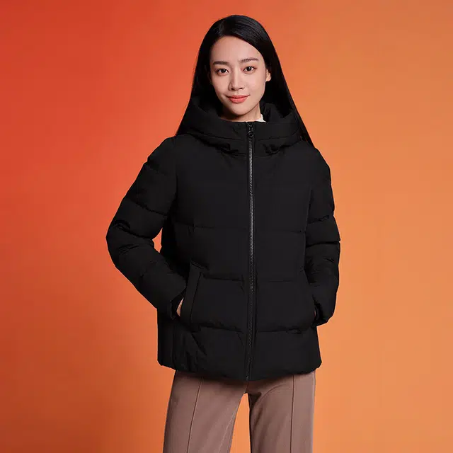 坦博尔 纯色连帽拉链短款羽绒服 女款